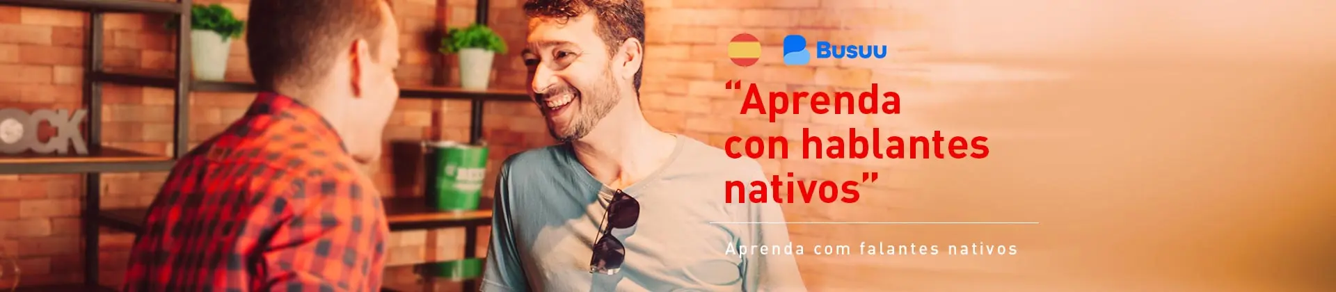 Imagem ilustrando uma mulher falando "aprenda com falantes nativos".
