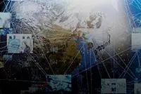 Imagem ilustrativa do com um globo terrestre com diversas telas se conectando por linhas